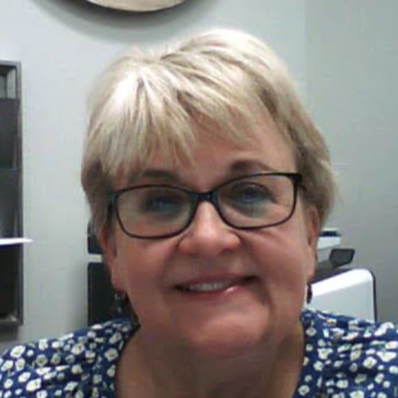 Meet your Posher, Glenda - Picture 1 of 1